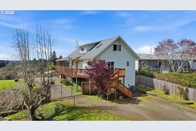 874 N Henry St, Coquille, OR 97423 - Photo 5