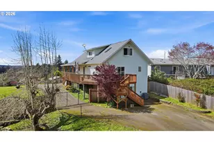 874 N Henry St, Coquille, OR 97423 - Photo 5
