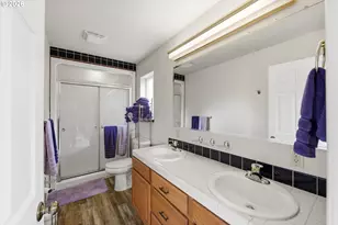 874 N Henry St, Coquille, OR 97423 - Photo 23