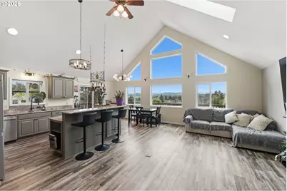 874 N Henry St, Coquille, OR 97423 - Photo 11