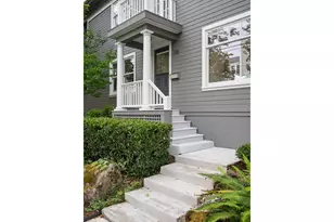 138 NE 18th Ave, Portland, OR 97232 - Photo 3