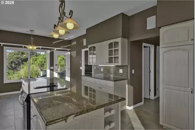 88765 Shoreline Loop, Florence, OR 97439 - Photo 15