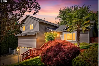 404 SW Overlook Ct, Gresham, OR 97080 - Photo 1