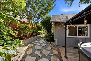 404 SW Overlook Ct, Gresham, OR 97080 - Photo 23