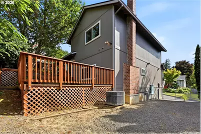 404 SW Overlook Ct, Gresham, OR 97080 - Photo 27
