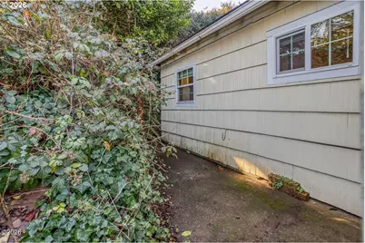 [Address not provided], Newport, OR 97365 - Photo 33