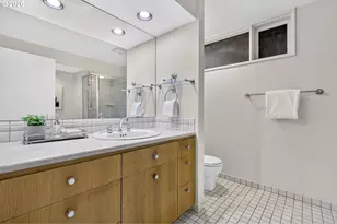 834 SW Westwood Dr, Portland, OR 97239 - Photo 35