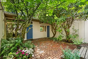 834 SW Westwood Dr, Portland, OR 97239 - Photo 3