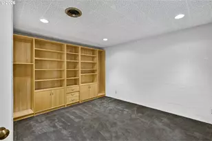 834 SW Westwood Dr, Portland, OR 97239 - Photo 33