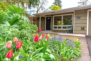 996 Sherwood Pl, Eugene, OR 97401 - Photo 3