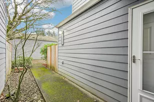 14678 SW 106th Ave, Portland, OR 97224 - Photo 33