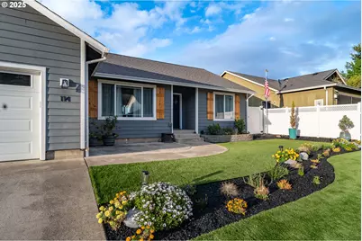 114 Umpqua View Dr, Roseburg, OR 97471 - Photo 3
