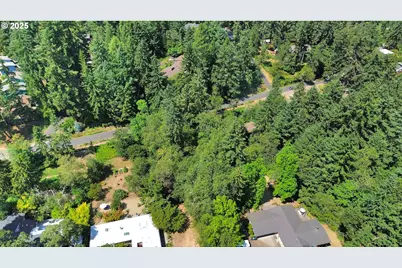 2 Storey Blvd, Eugene, OR 97405 - Photo 17