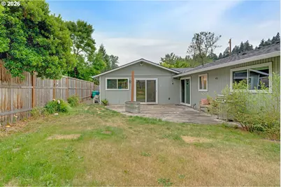 6683 SE Clackamas Rd, Milwaukie, OR 97267 - Photo 29