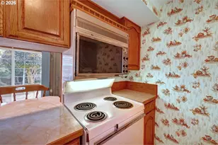 42456 Bagley Ln, Astoria, OR 97103 - Photo 7