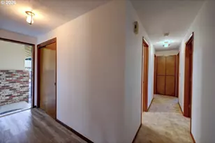 42456 Bagley Ln, Astoria, OR 97103 - Photo 11