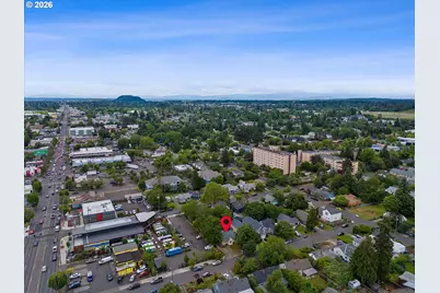 8305 SE Rhone St, Portland, OR 97266 - Photo 43