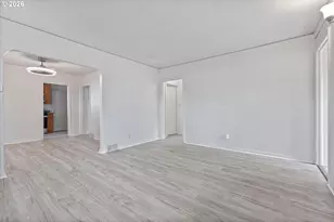 8305 SE Rhone St, Portland, OR 97266 - Photo 7