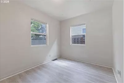 8305 SE Rhone St, Portland, OR 97266 - Photo 15