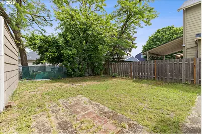 8305 SE Rhone St, Portland, OR 97266 - Photo 33