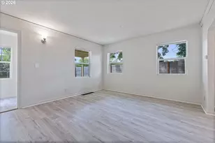 8305 SE Rhone St, Portland, OR 97266 - Photo 5