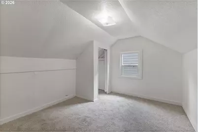 8305 SE Rhone St, Portland, OR 97266 - Photo 21