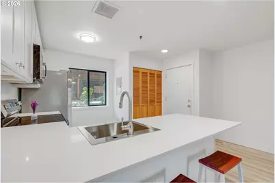 730 NW Naito Pkwy #E10, Portland, OR 97209 - Photo 9