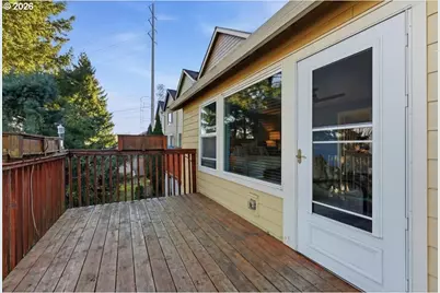 21601 NE Willow Glen Rd, Fairview, OR 97024 - Photo 23