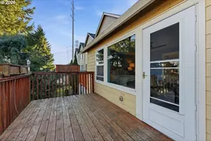 21601 NE Willow Glen Rd, Fairview, OR 97024 - Photo 23