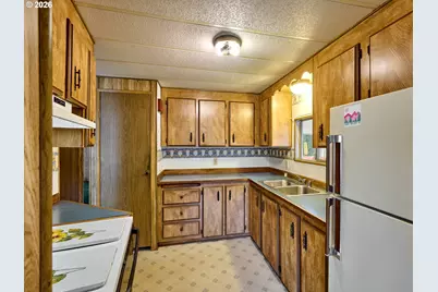 620 SE 2nd Ave #67, Canby, OR 97013 - Photo 9