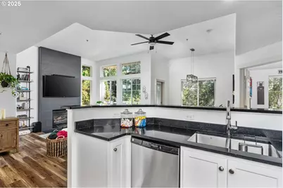 14525 SW Magpie Ln #201, Beaverton, OR 97007 - Photo 15