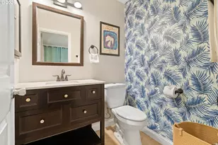 3032 SW Florida Ct, Portland, OR 97219 - Photo 29