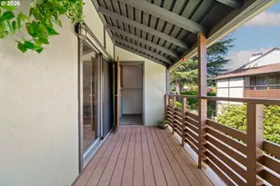 3032 SW Florida Ct, Portland, OR 97219 - Photo 39
