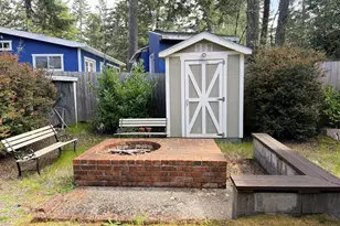 225 Azalea St, Florence, OR 97439 - Photo 19