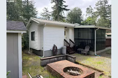 225 Azalea St, Florence, OR 97439 - Photo 21