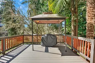 867 SE 39th Ct, Hillsboro, OR 97123 - Photo 31