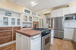 2565 Braewood Ln, Eugene, OR 97405 - Photo 17