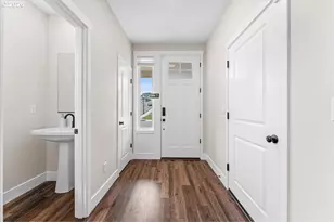 331 W Maple St, Washougal, WA 98671 - Photo 5