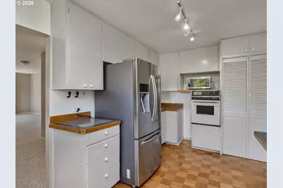 17588 S Holly Ln, Oregon City, OR 97045 - Photo 15