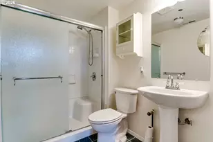 606 Wimbledon Ct, Eugene, OR 97401 - Photo 21