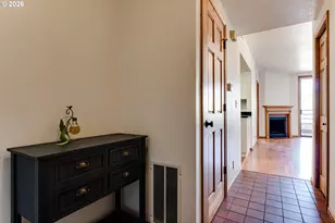 606 Wimbledon Ct, Eugene, OR 97401 - Photo 5