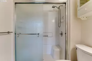 606 Wimbledon Ct, Eugene, OR 97401 - Photo 23