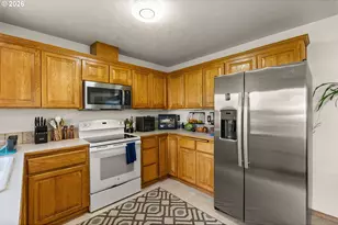 1880 Manihi Dr, Eugene, OR 97404 - Photo 13