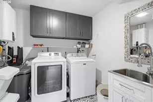 11011 SE Wood Ave, Milwaukie, OR 97222 - Photo 31