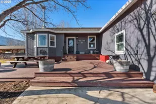 719 N East St, Joseph, OR 97846 - Photo 5