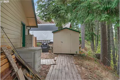 1853 Ridge Water Dr, Sutherlin, OR 97479 - Photo 37