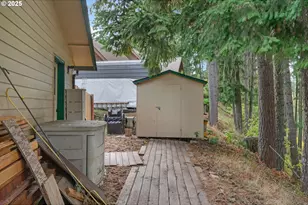 1853 Ridge Water Dr, Sutherlin, OR 97479 - Photo 37