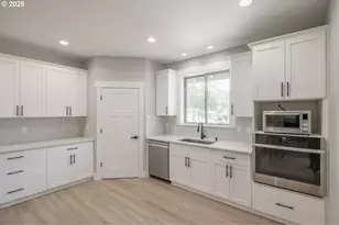 7320 Tanglewood Ave, Gleneden Beach, OR 97388 - Photo 15