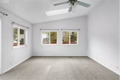 114 Marino Dr, Coos Bay, OR 97420 - Photo 11