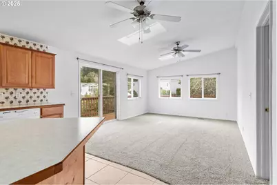 114 Marino Dr, Coos Bay, OR 97420 - Photo 9